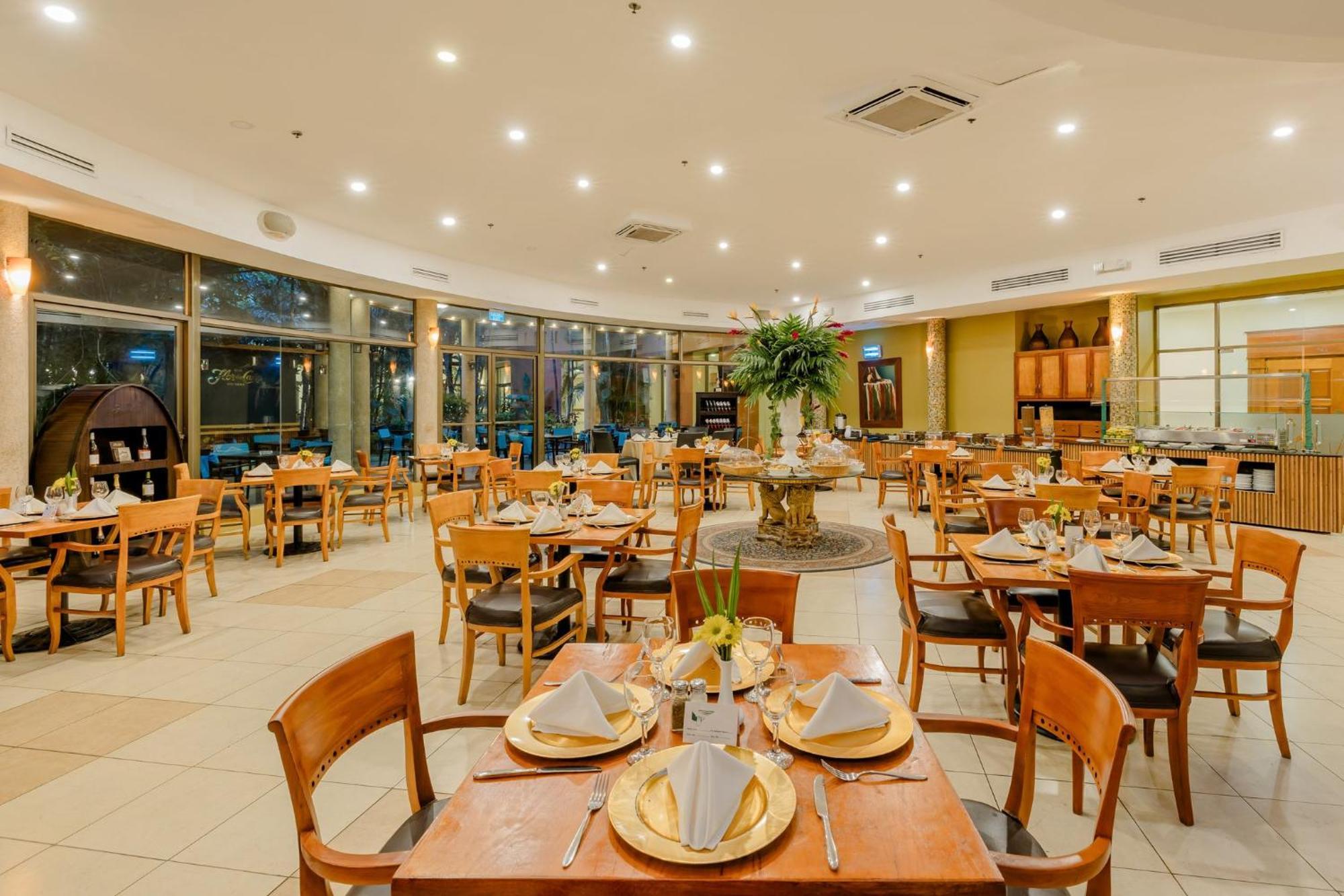 Holiday Inn Convention Center By Ihg Μανάγκουα Εξωτερικό φωτογραφία